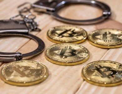 Polícia prende funcionário de corretora cripto alegando que desenvolvedor está ligado a roubo de R$ 245 milhões