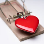 coração preso a uma ratoeira