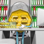 Charles Schwab e empresas tradicionais contratam para avanço em cripto