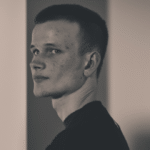 Imagem da matéria: Desenvolvedor cria game em que jogadores vivem Vitalik Buterin criando whitepaper do Ethereum