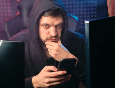 Investidor perde R$ 500 milhões em Bitcoin após cair em golpe de engenharia social