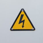 PM do Rio descobre mineração de criptomoedas em batida e prende servidor público