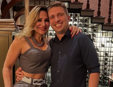 Pastora que teve cargo com Bolsonaro processa YouTube após perder canal para hackers de criptomoedas