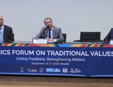 Fórum BRICS no Brasil defende uso de stablecoins contra o Dólar: "não podemos ser reféns"