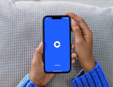 Coinbase compra US$ 299 milhões em Bitcoin e ações disparam após resultados trimestrais