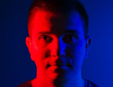 Homem se declara culpado por fingir ser influencer de criptomoedas para aplicar golpes