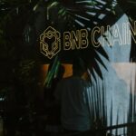 Investidores caem em golpe após BNB Chain ter rede social hackeada