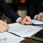 "Quem dependia de atalhos terá de adaptar", alerta advogado sobre regras para corretoras brasileiras