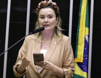 Regularização de bitcoin para Receita com imposto de 5% vira projeto de lei em defesa dos investidores