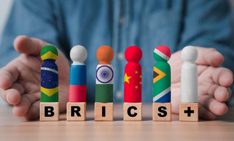 BRICS avançam liquidações em moedas locais, sem intermédio do dólar