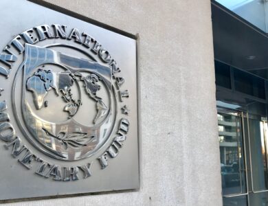 FMI compara Bitcoin com ouro, mas diz que metal ainda possui mais confiança coletiva