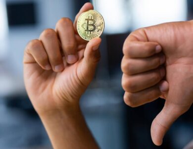 SEC acusa plataformas de criptomoedas por fraude milionária via WhatsApp e redes sociais