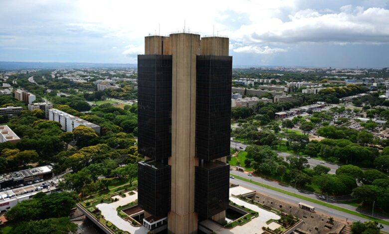 Banco Central aumenta exigências a exchanges de bitcoin do Brasil