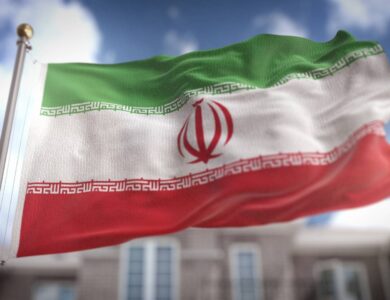 Banco Central do Irã acumulou mais de US$ 500 milhões em USDT para driblar sanções e salvar moeda Rial