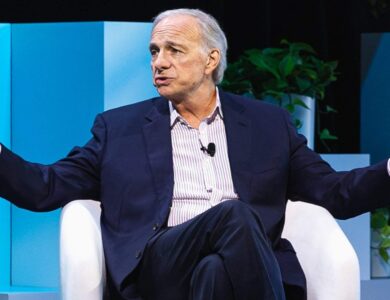 Ray Dalio diz que o colapso do Dólar começou: "ordem mundial em transformação"