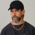 Empresa de Jack Dorsey compra 103 bitcoins e demite 4 mil funcionários