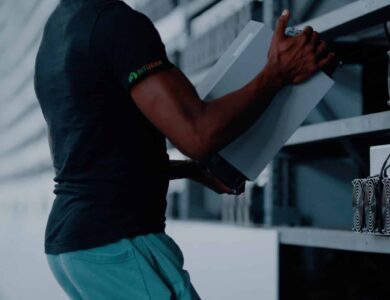 Mineradora vende todos os seus bitcoins em meio à queda do mercado