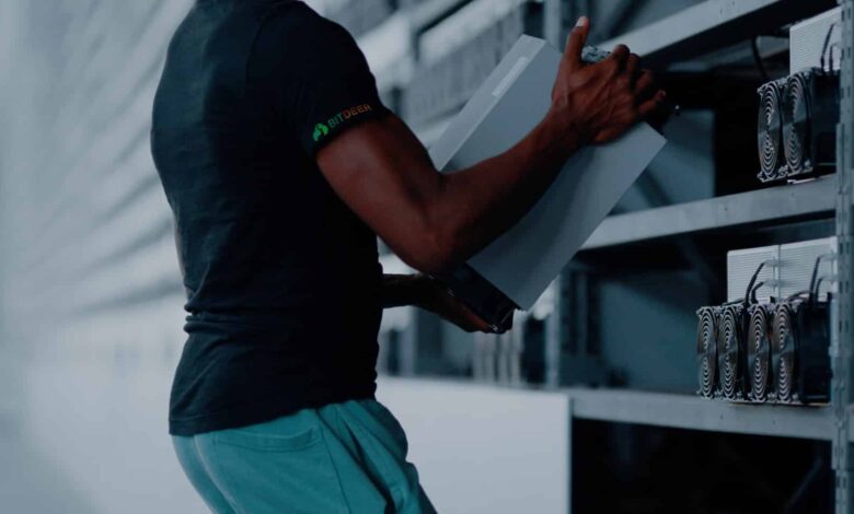 Mineradora vende todos os seus bitcoins em meio à queda do mercado