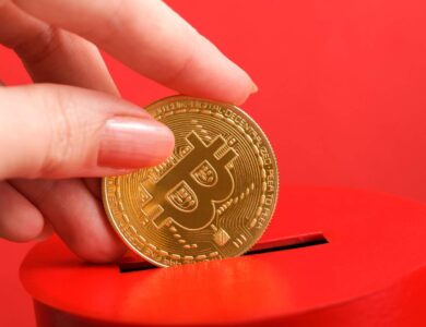 Tensão global derruba Bitcoin em fevereiro e apaga 450 bilhões de dólares do mercado, diz análise de IA do CoinMarketCap