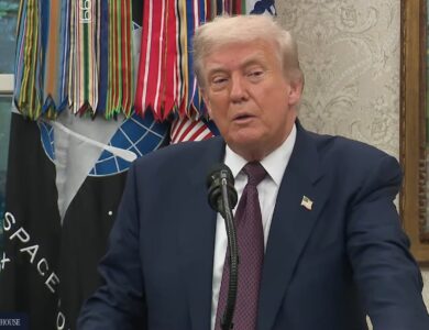 Bitcoin volta a operar acima dos US$ 70.000 após falas de Trump sobre conflitos no Irã