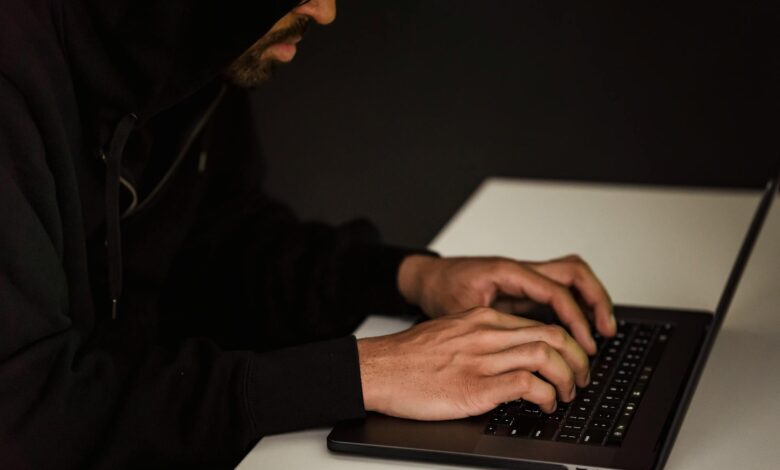 Hacker explora falha em projeto DeFi, rouba US$ 25,3 milhões e faz stablecoin perder paridade com o dólar