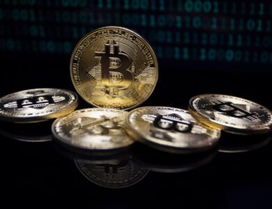 Cessar-fogo entre EUA e Irã faz Bitcoin subir acima dos US$ 72.000