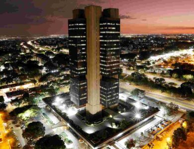 Banco Central exige laudo de auditoria com registro na CVM para aprovar corretoras de criptomoedas no Brasil a partir de junho