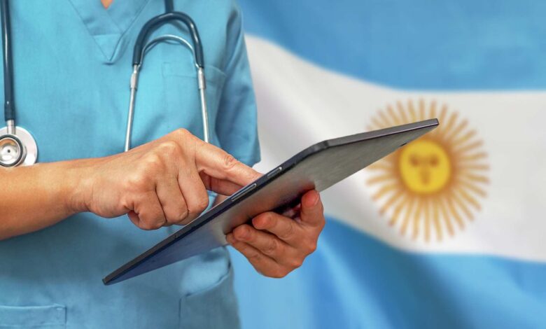 Brasileiros estudando Medicina na Argentina impulsionam uso de criptomoedas, aponta relatório