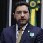 Câmara dos Deputados aprova audiência pública para debater regras sobre stablecoins e convoca Receita e Banco Central do Brasil