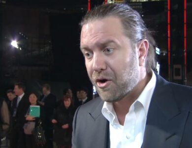 Diretor de Hollywood é condenado a 2,5 anos de prisão por desviar dinheiro de série para investir em criptomoedas