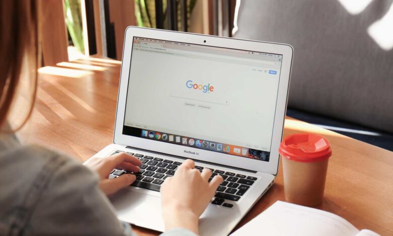Novo aplicativo do Google cria resumos de criptomoedas com a ajuda de IA