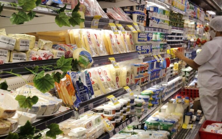 Inflação de agosto atinge queda recorde de 0,32% em quatro anos