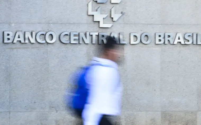 Déficit das contas externas do Brasil atinge US$ 68,8 bilhões em 2025