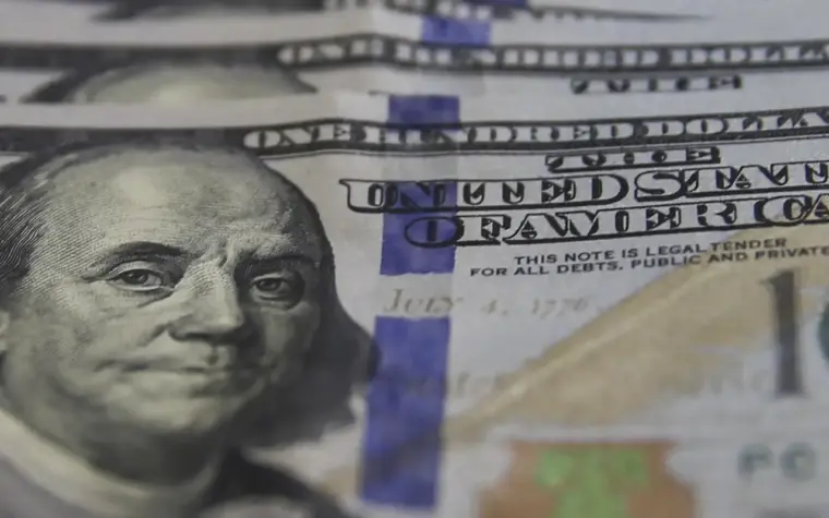 Dólar recua e fecha a R$ 5,36 com dados fracos de emprego nos EUA