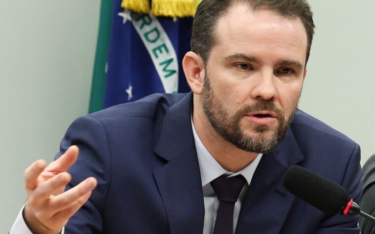 Durigan antecipa proposta de MP para Imposto Seletivo após o pleito