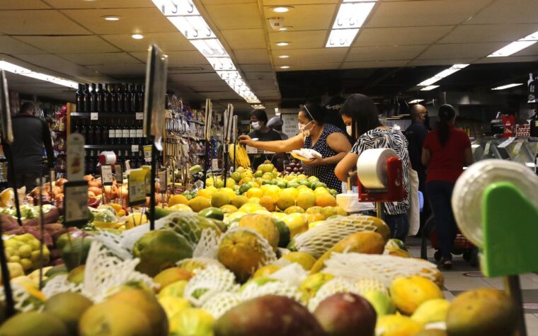 Inflação medida pelo INPC atinge 4,29% no acumulado de um ano