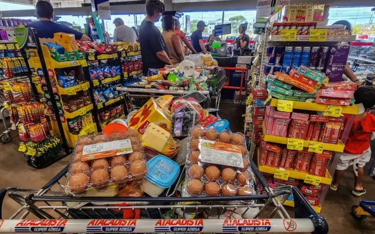 Consumo nos lares brasileiros cresce 2,70% até setembro, informa Abras
