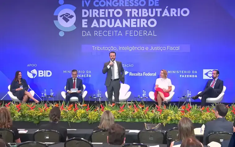 Receita Federal deve atuar como centro de inteligência estatal, diz Durigan