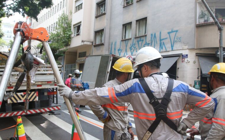 Enel é multada pelo Procon SP por cortes de energia em São Paulo